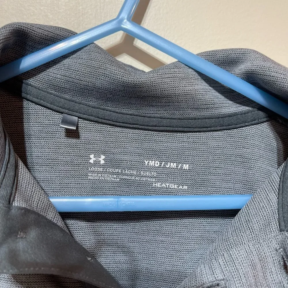 Boys Under Armour Polo Shirt size Med Loose fit